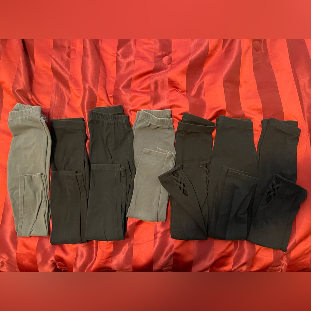 Girls leggings - size 6 &. 6/7